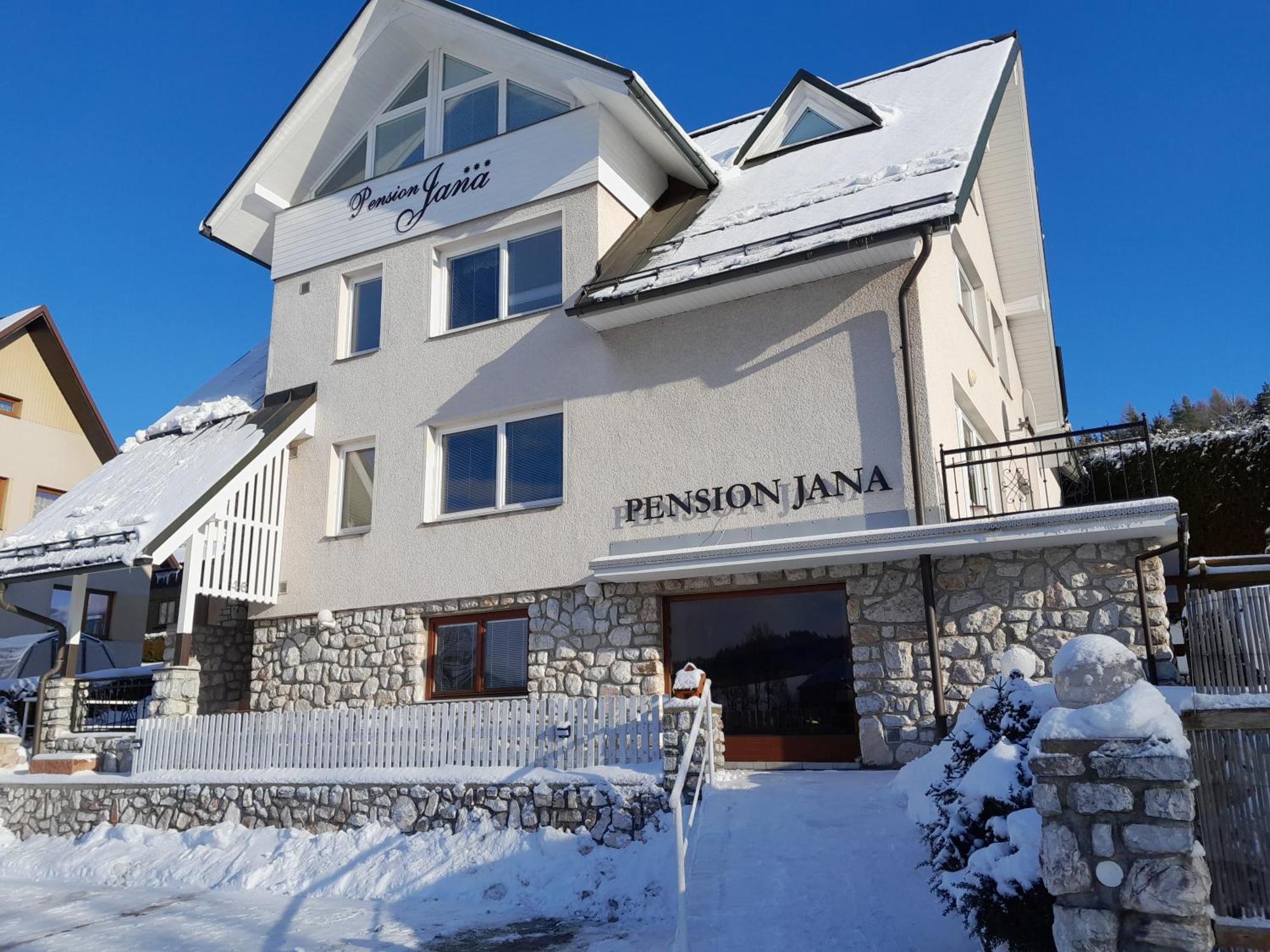 Pension Jana - Wellness ยีเลมนิเซ ภายนอก รูปภาพ